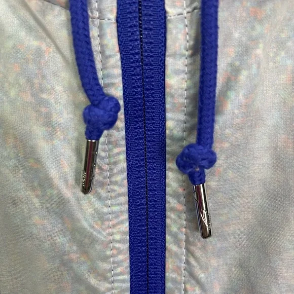 Nike Women's Windrunner Reflective Jacket Medium Full Zip Hooded Athletic Silver - Picture 4 of 11